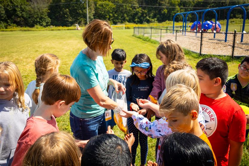 Longview Elementary students release butterflies